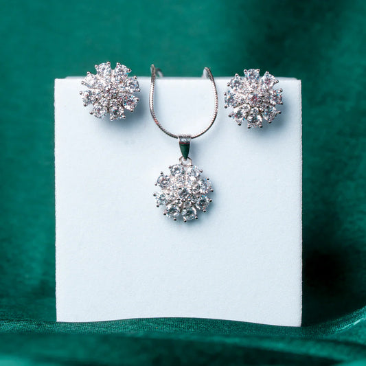BRILLIANT SILVER SNOWFLAKE FLORAL CUBIC ZIRCONIA PENDANT SET