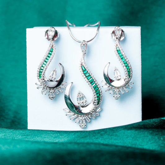 SPARKLING DIAMONDESQUE BUTTERFLY SILVER PENDANT SET