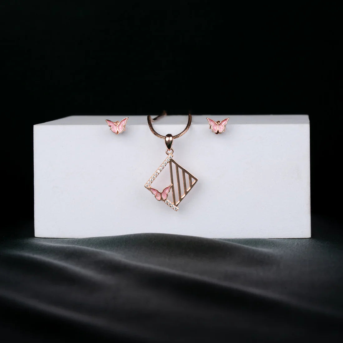 ROSE GOLD PLATED SNOWFLAKE FLORAL CUBIC ZIRCONIA PENDANT SET