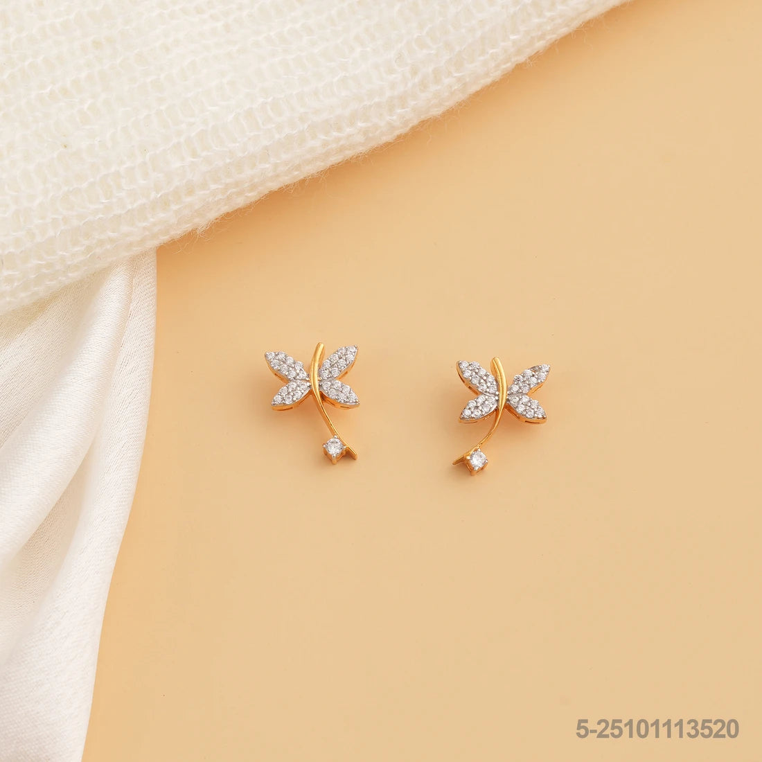 SITA CZ BUTTERFLY DESIGN EAR STUDS