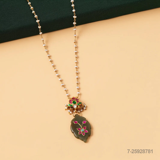 SUNITA KUNDAN FLORAL DESIGN WITH GREEN JADE PEARL MALA