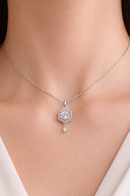 SILVER PETAL GLOW ROSE GOLD PLATED SILVER NECKLACE