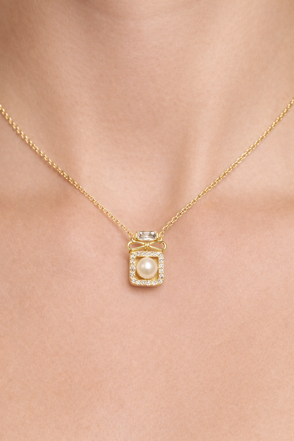 VICTORIAN PEARL AFFAIR GOLD PLATED SILVER NECKLACE