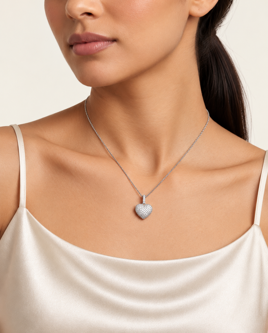 SHIMMERING SILVER PAVE HEART PENDANT