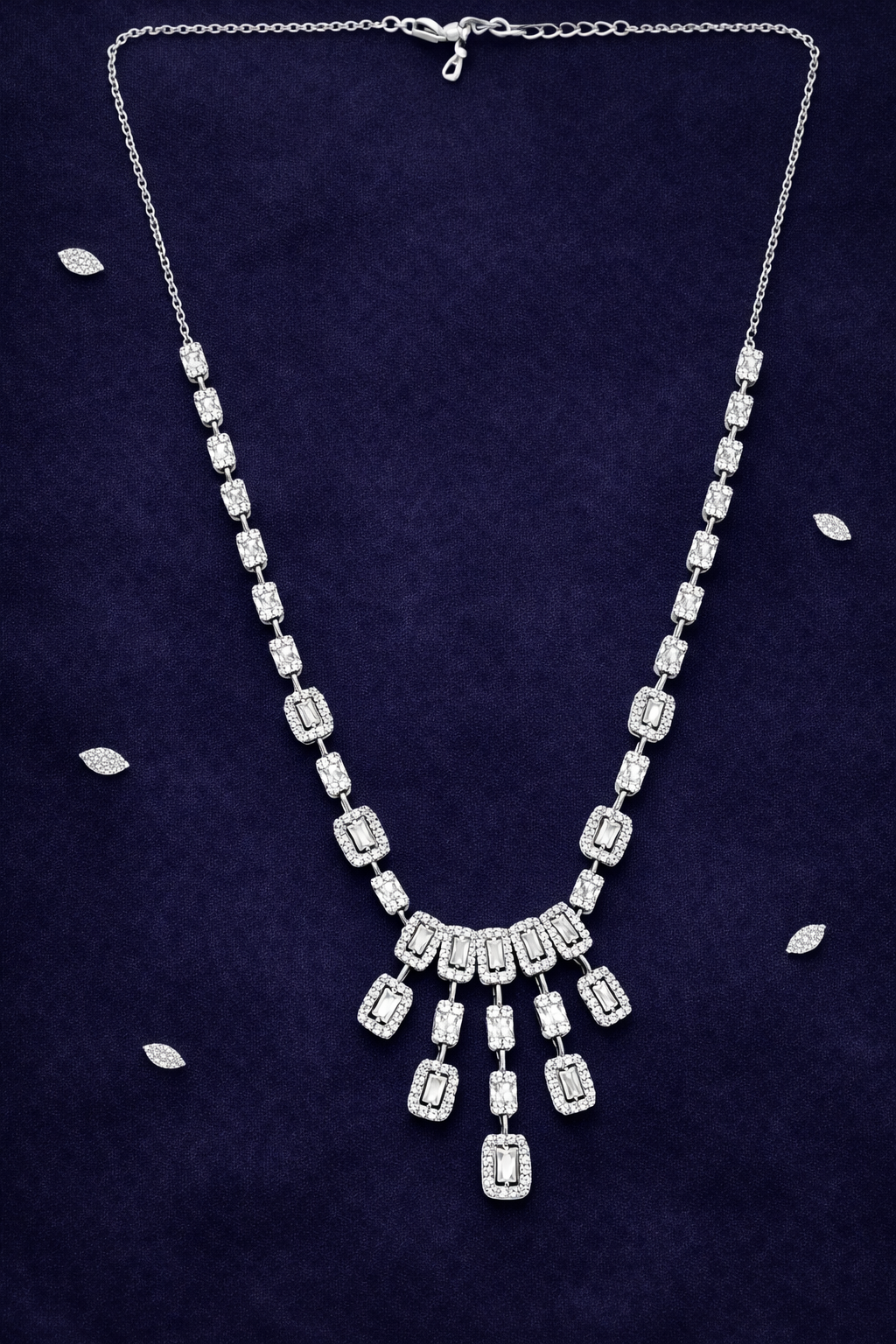 STARLIGHT SILVER NECKLACE AND EARRINGS SET