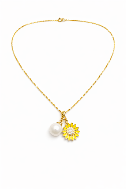 DREAMY GOLD PLATED DAISY DESIGN SILVER NECKLACE