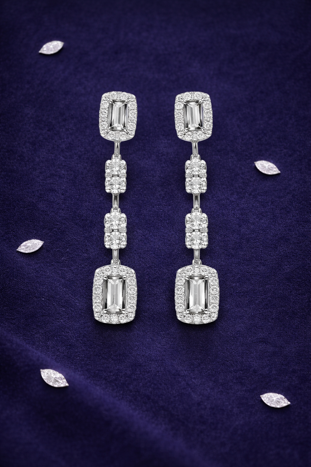 STARLIGHT SILVER NECKLACE AND EARRINGS SET